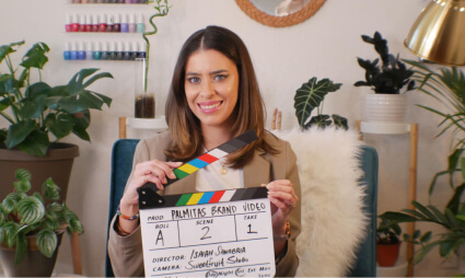 We interviewed Aisha Pou, Owner of Palmitas Nail Studio