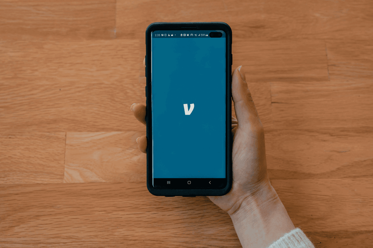 What You Need to Know About Venmo and PayPal's 2022 Tax Laws